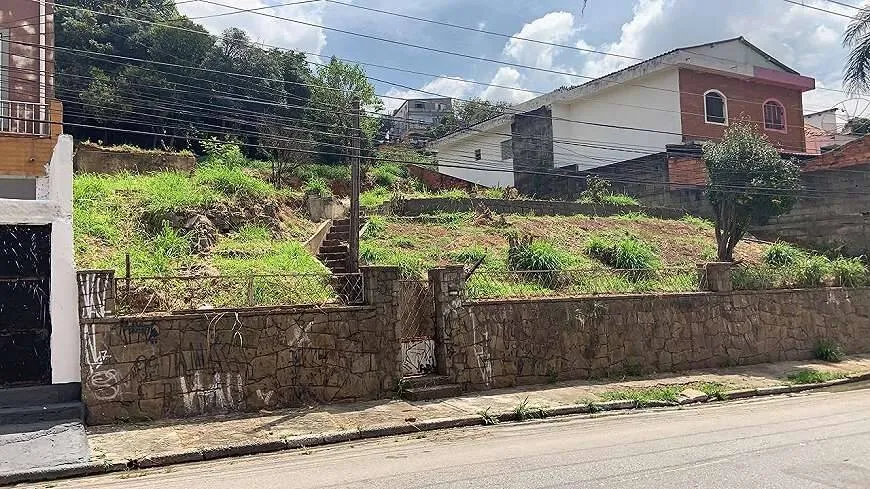 Foto 1 de Lote/Terreno à venda, 1000m² em Centro, Carapicuíba