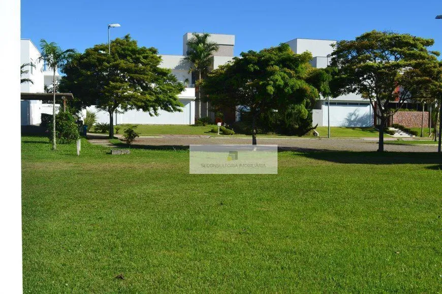 Foto 1 de Lote/Terreno à venda, 775m² em Jurerê Internacional, Florianópolis