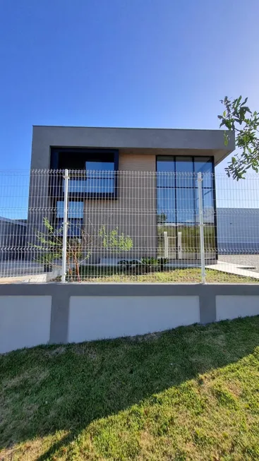 Foto 1 de Prédio Residencial para venda ou aluguel, 1050m² em Cabiunas, Macaé
