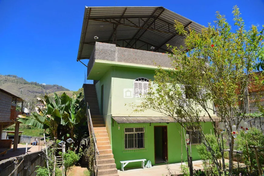 Foto 1 de Casa com 2 Quartos à venda, 116m² em Riograndina, Nova Friburgo