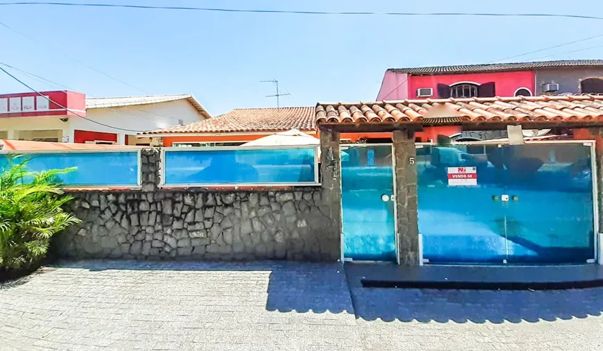 Foto 1 de Casa com 5 Quartos à venda, 120m² em Centro, Maricá