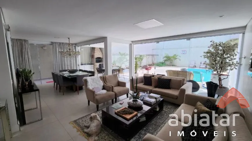 Foto 1 de Casa de Condomínio com 3 Quartos à venda, 340m² em Jardim Monte Alegre, Taboão da Serra