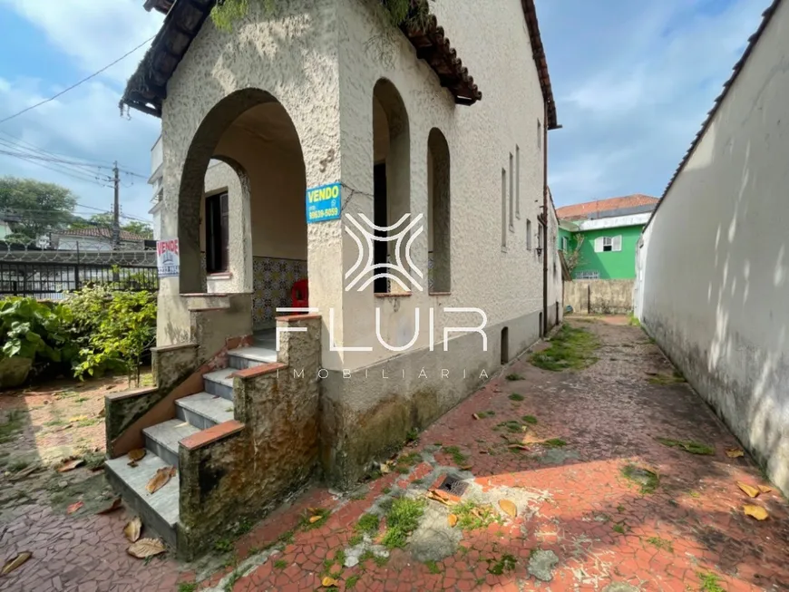 Foto 1 de Lote/Terreno à venda, 250m² em Vila Belmiro, Santos