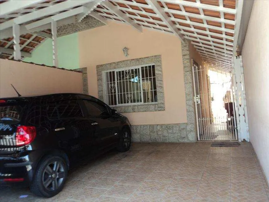 Foto 1 de Casa com 3 Quartos à venda, 83m² em Vila Tupi, Praia Grande