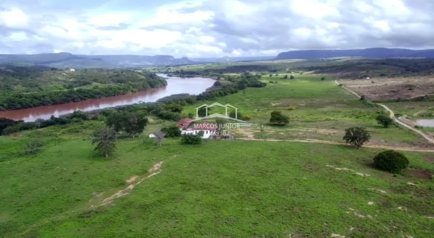 Foto 1 de Fazenda/Sítio à venda em Centro, Araçuaí