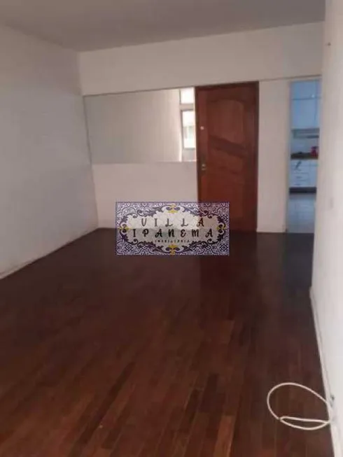 Foto 1 de Apartamento com 2 Quartos à venda, 100m² em Leme, Rio de Janeiro