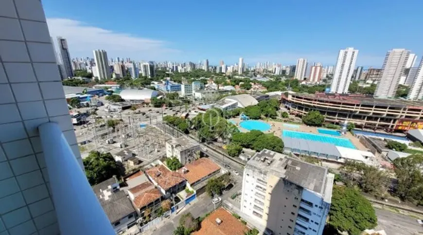 Foto 1 de Apartamento com 3 Quartos à venda, 68m² em Ilha do Retiro, Recife