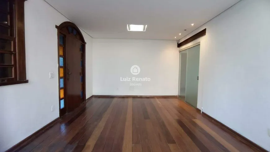 Foto 1 de Casa com 4 Quartos à venda, 400m² em Santa Lúcia, Belo Horizonte
