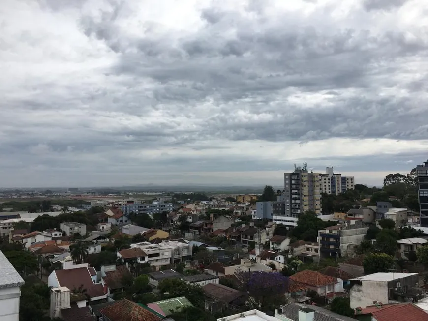 Foto 1 de Apartamento com 4 Quartos à venda, 188m² em Jardim São Pedro, Porto Alegre