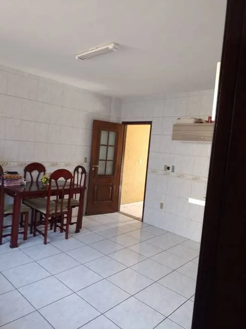 Foto 1 de Casa com 2 Quartos à venda, 175m² em Centro, Embu das Artes