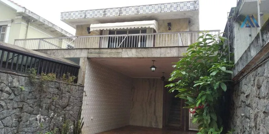 Foto 1 de Casa com 4 Quartos à venda, 200m² em Boqueirão, Santos