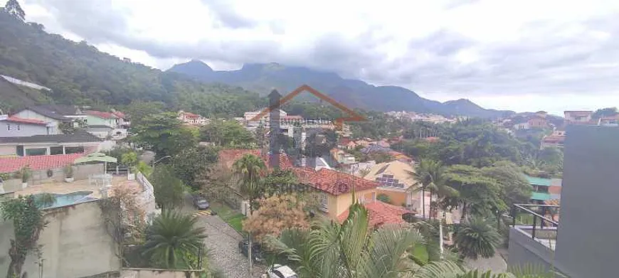 Foto 1 de Casa de Condomínio com 4 Quartos à venda, 322m² em Freguesia- Jacarepaguá, Rio de Janeiro