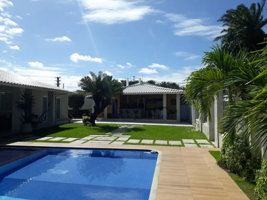 Foto 1 de Casa de Condomínio com 5 Quartos à venda, 520m² em Estrada do Coco, Lauro de Freitas