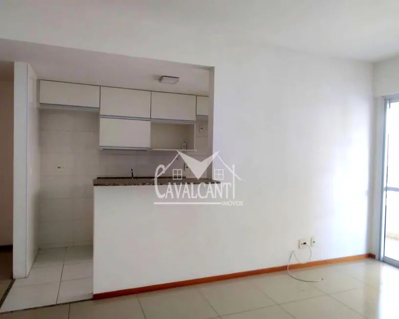 Foto 1 de Apartamento com 2 Quartos para alugar, 62m² em Centro, Itaboraí