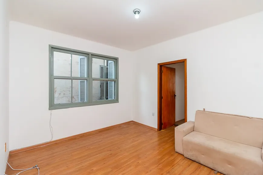 Foto 1 de Apartamento com 3 Quartos à venda, 58m² em Centro Histórico, Porto Alegre