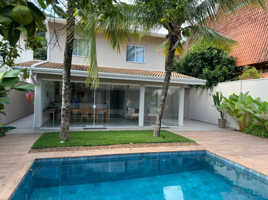 Foto 1 de Casa de Condomínio com 4 Quartos para alugar, 240m² em Guaeca, São Sebastião