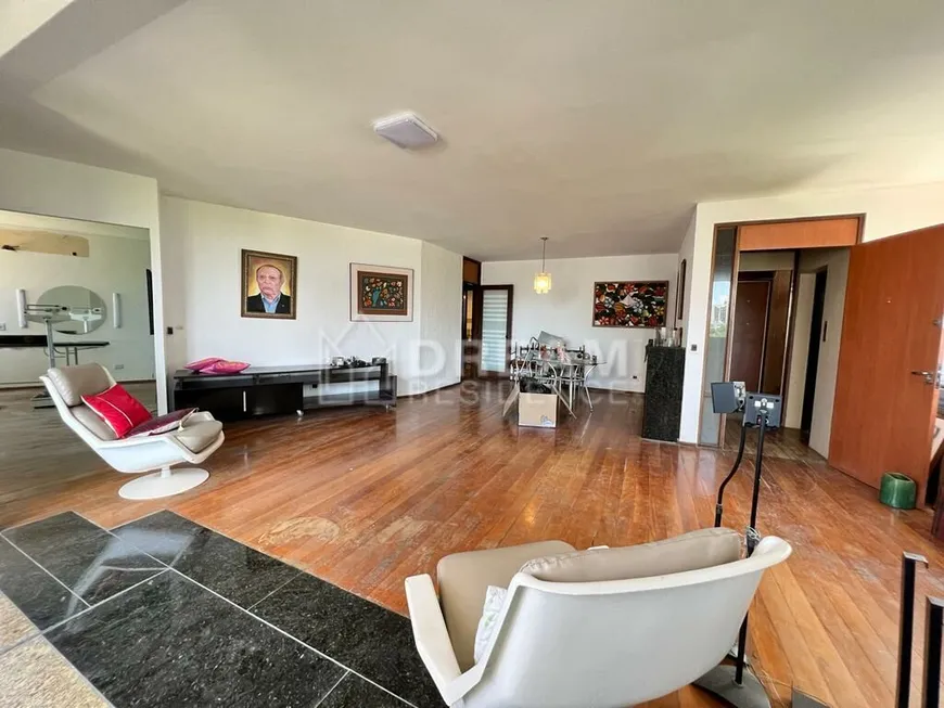 Foto 1 de Apartamento com 4 Quartos à venda, 360m² em Graças, Recife