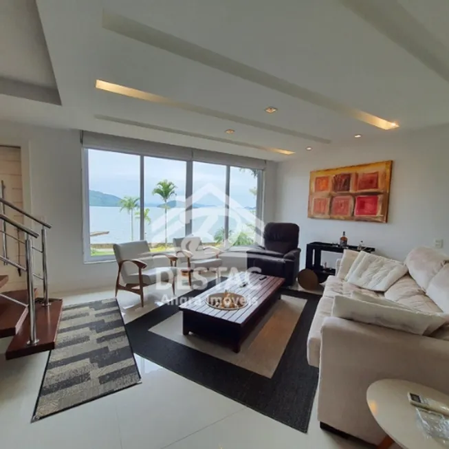 Foto 1 de Apartamento com 3 Quartos à venda, 160m² em Bracui Cunhambebe, Angra dos Reis