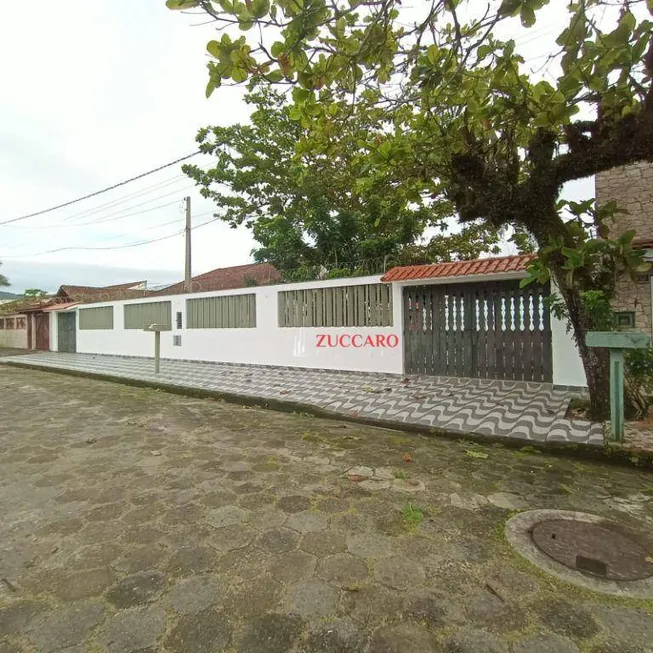 Foto 1 de Casa com 3 Quartos à venda, 253m² em Balneario Maraja, Itanhaém