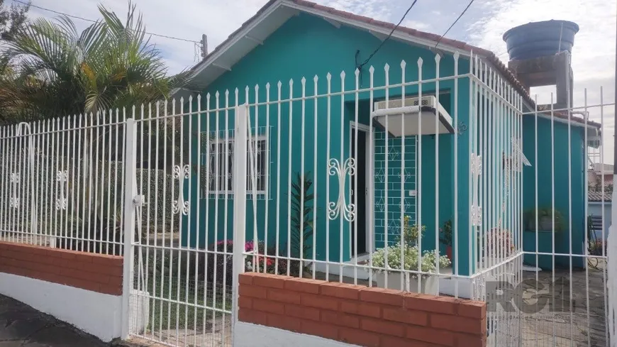 Foto 1 de Casa com 2 Quartos à venda, 54m² em Espiríto Santo, Porto Alegre