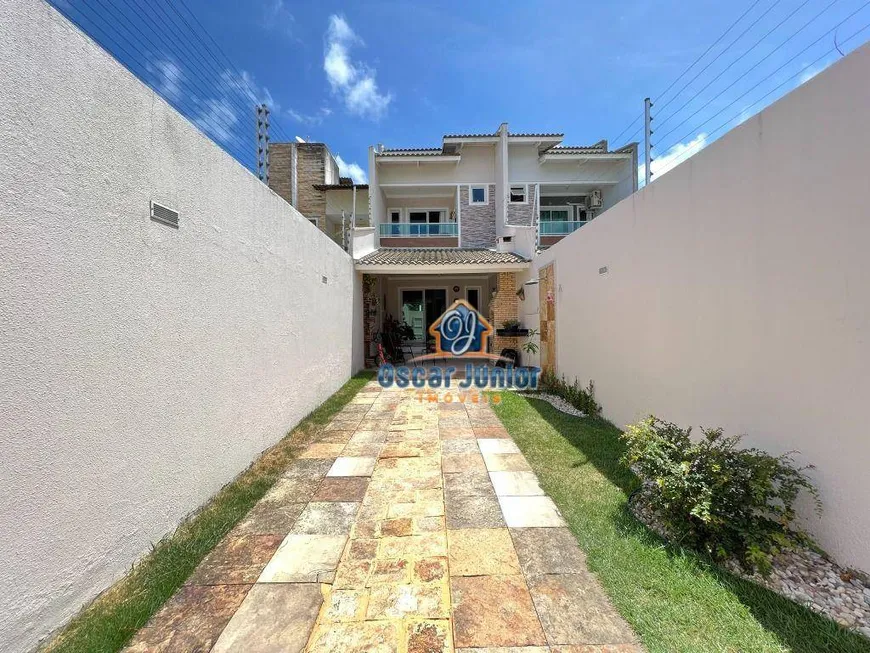 Foto 1 de Casa com 3 Quartos à venda, 105m² em Lagoa Redonda, Fortaleza