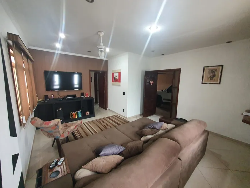 Foto 1 de Casa com 3 Quartos à venda, 237m² em Vila Cristovam, Limeira