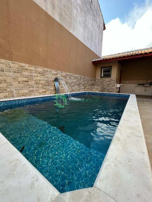 Foto 1 de Casa com 2 Quartos à venda, 85m² em Centro, Mongaguá