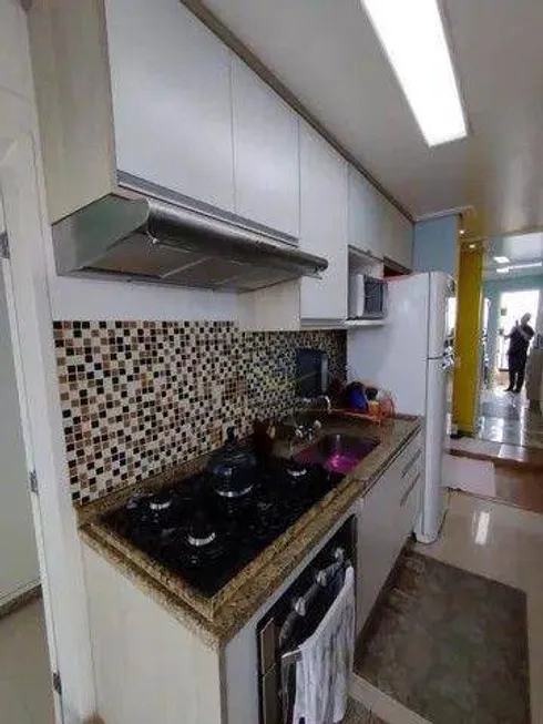 Foto 1 de Apartamento com 2 Quartos à venda, 76m² em Jardim Tupanci, Barueri