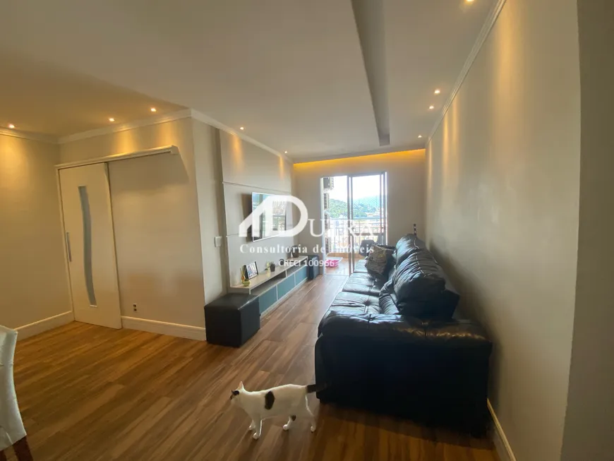 Foto 1 de Apartamento com 3 Quartos à venda, 120m² em Marapé, Santos