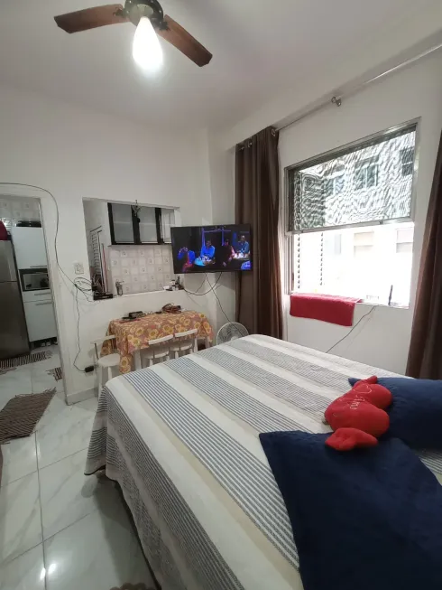 Foto 1 de Kitnet com 1 Quarto à venda, 35m² em Centro, São Vicente