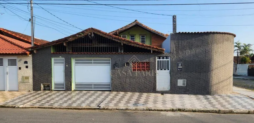 Foto 1 de Casa com 3 Quartos à venda, 122m² em Vila Tupi, Praia Grande