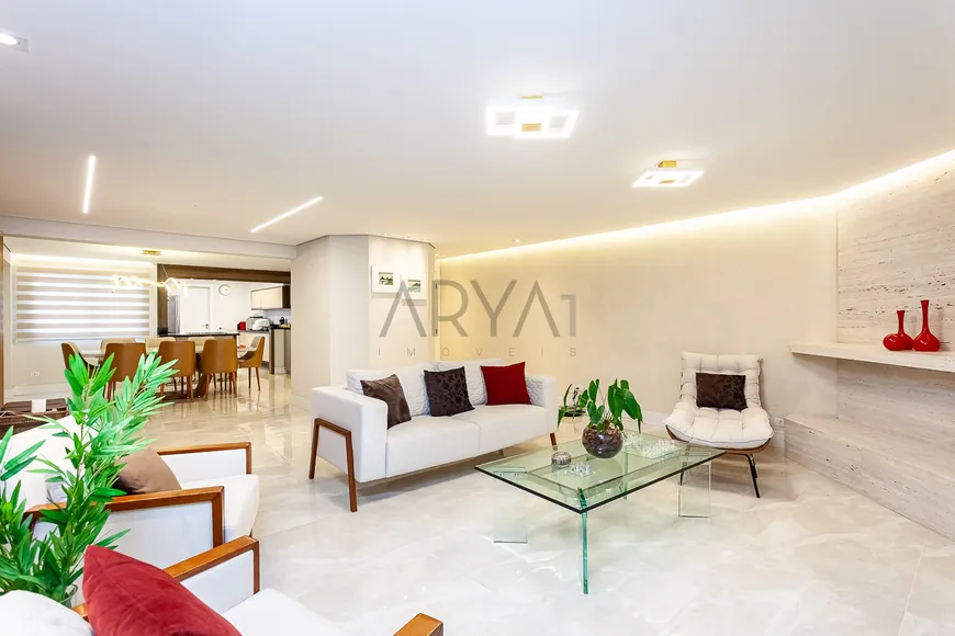 Foto 1 de Apartamento com 3 Quartos à venda, 185m² em Batel, Curitiba