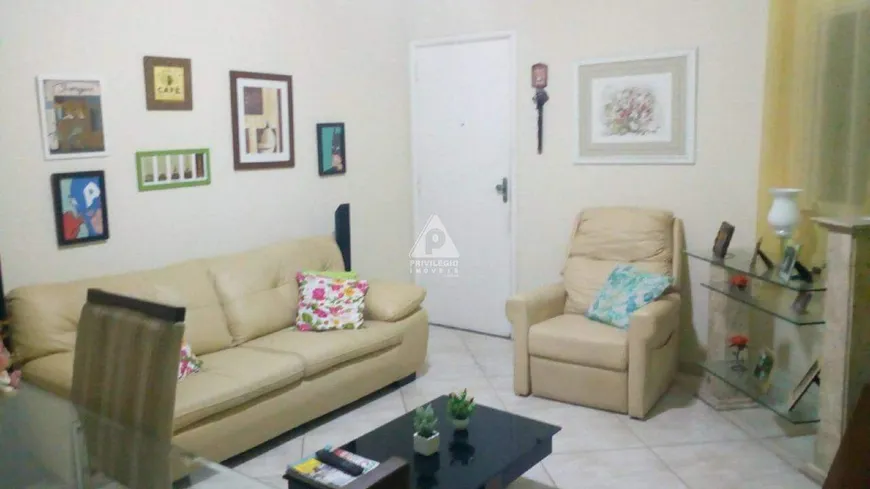 Foto 1 de Apartamento com 2 Quartos à venda, 75m² em Centro, Rio de Janeiro