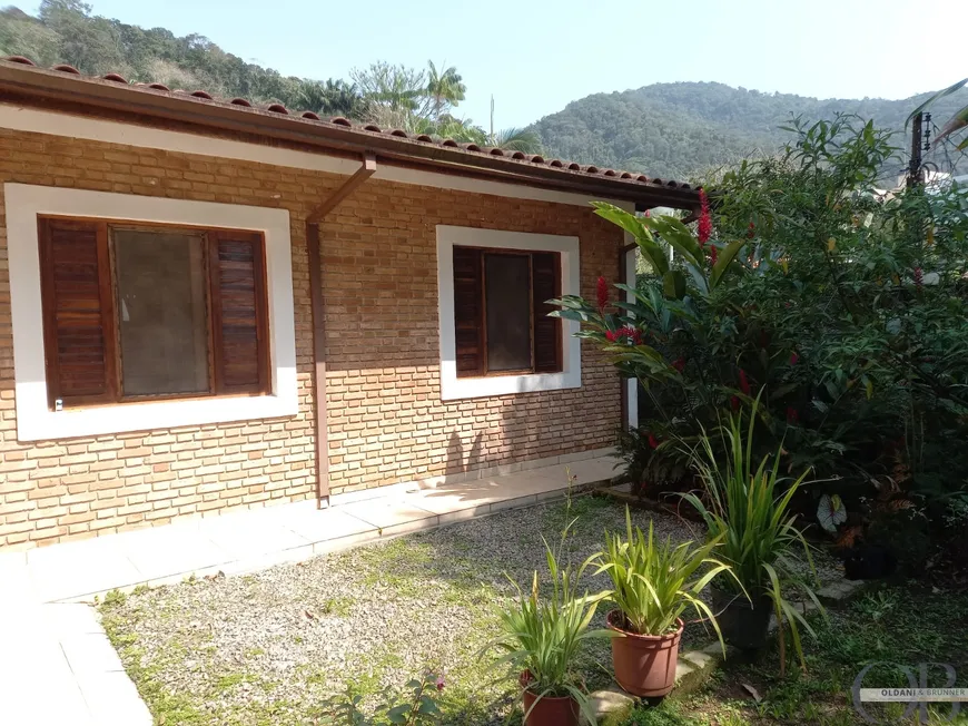 Foto 1 de Casa com 3 Quartos à venda, 135m² em Praia das Toninhas, Ubatuba