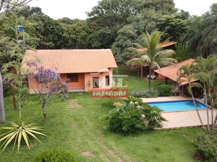 Foto 1 de Fazenda/Sítio com 3 Quartos à venda, 300m² em Zona Rural, Hidrolândia