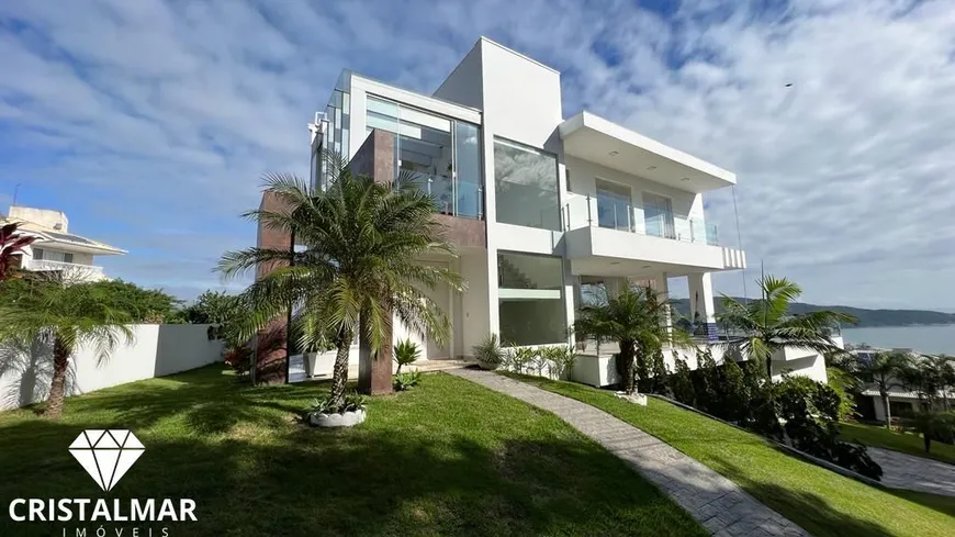 Foto 1 de Casa de Condomínio com 4 Quartos à venda, 350m² em Centro, Bombinhas