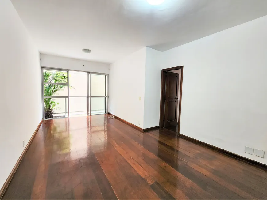 Foto 1 de Apartamento com 3 Quartos para alugar, 105m² em Leblon, Rio de Janeiro