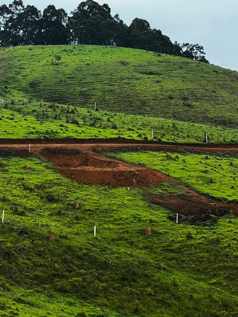 Foto 1 de Lote/Terreno à venda, 600m² em Centro, Igaratá