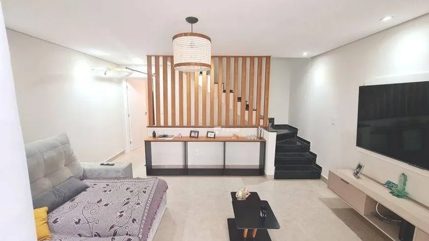 Foto 1 de Casa de Condomínio com 3 Quartos à venda, 140m² em Enseada, Guarujá