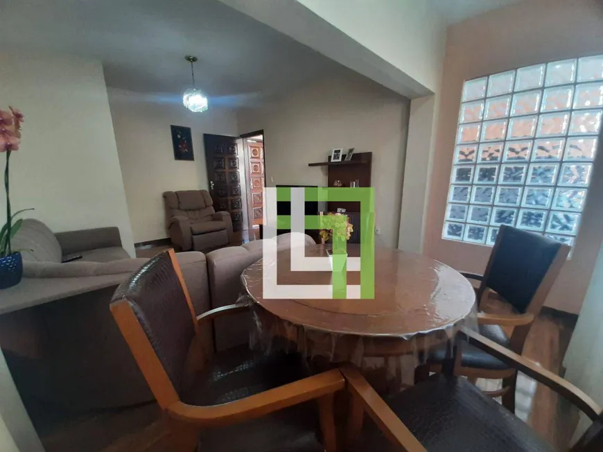 Foto 1 de Casa com 2 Quartos à venda, 374m² em Vila Salermo, Jundiaí