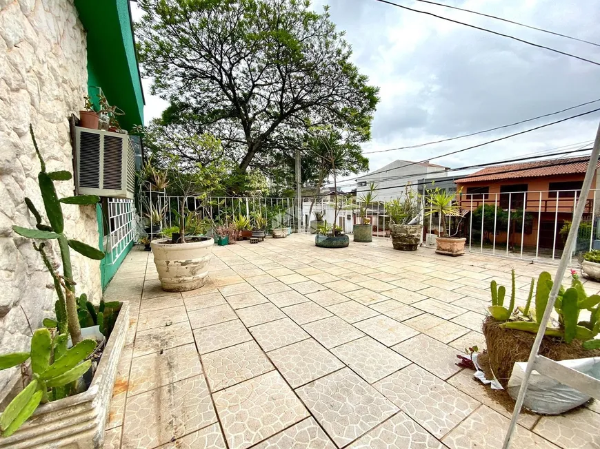 Foto 1 de Casa com 3 Quartos à venda, 150m² em Cristo Redentor, Porto Alegre