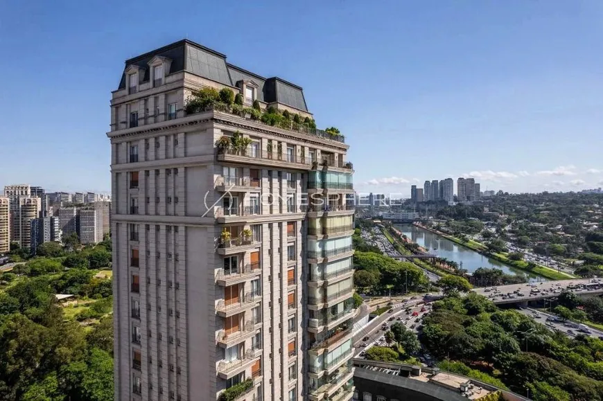 Foto 1 de Apartamento com 5 Quartos à venda, 680m² em Jardim Europa, São Paulo