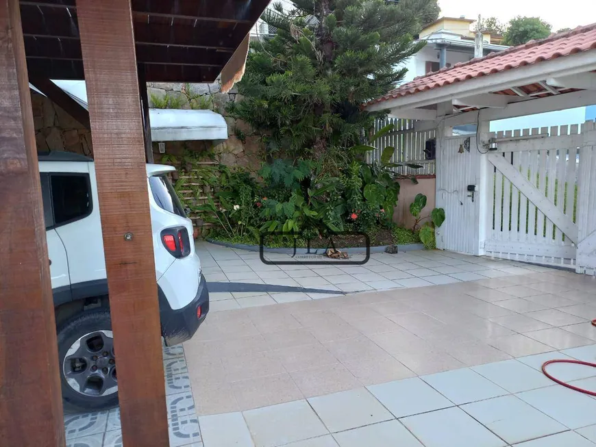 Foto 1 de Casa com 2 Quartos para alugar, 250m² em Pontal da Cruz, São Sebastião