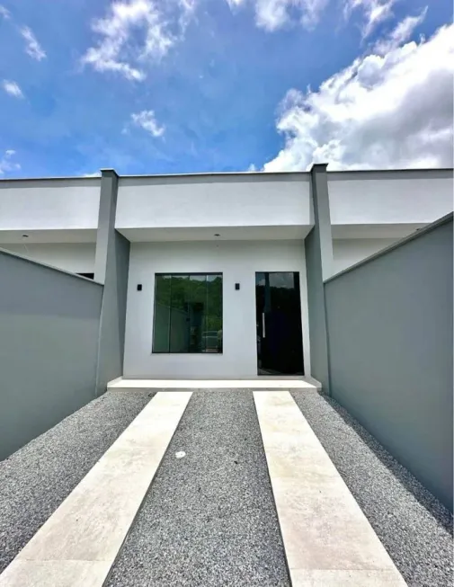 Foto 1 de Casa com 2 Quartos à venda, 63m² em Beira Rio, Guaramirim