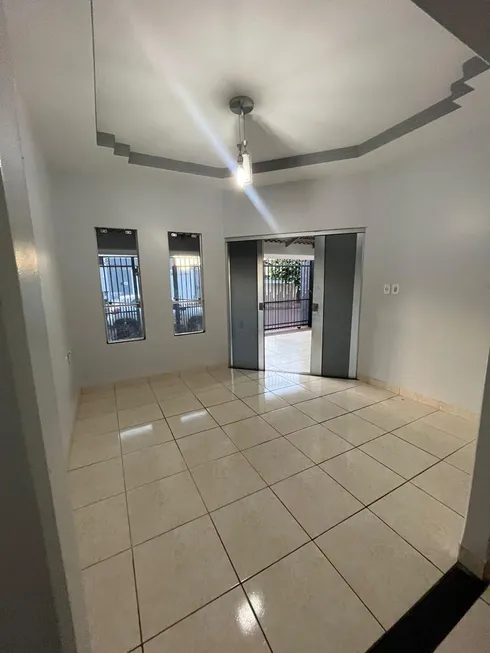 Foto 1 de Casa com 3 Quartos à venda, 105m² em Residencial Arco Iris, Rio Verde