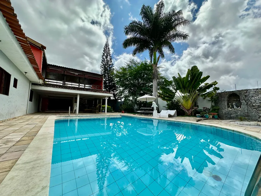 Foto 1 de Casa com 5 Quartos à venda, 396m² em Nova Caruaru, Caruaru