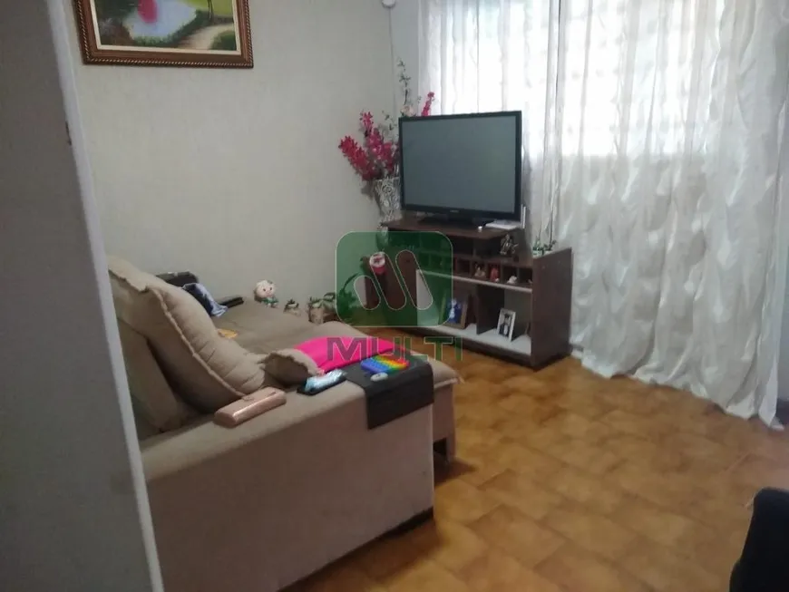 Foto 1 de Casa com 3 Quartos à venda, 100m² em Marta Helena, Uberlândia