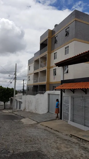 Foto 1 de Prédio Residencial com 3 Quartos à venda, 1000m² em Palmeira, Campina Grande