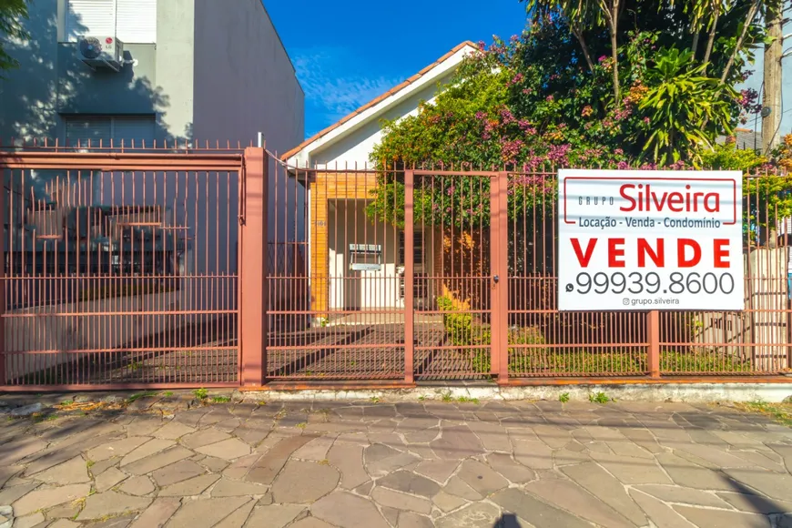 Foto 1 de Casa com 2 Quartos à venda, 102m² em Jardim Botânico, Porto Alegre