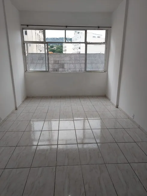 Foto 1 de Kitnet com 1 Quarto à venda, 28m² em Centro, Rio de Janeiro
